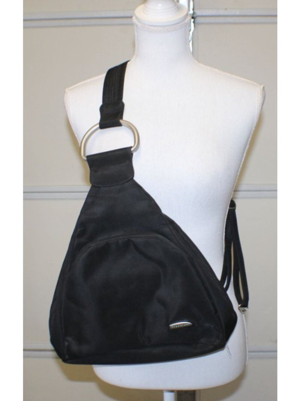 Travelon Anti‑Theft Urban Sling Bag Black RFID Backpack Crossbody Travel Bag Vtg